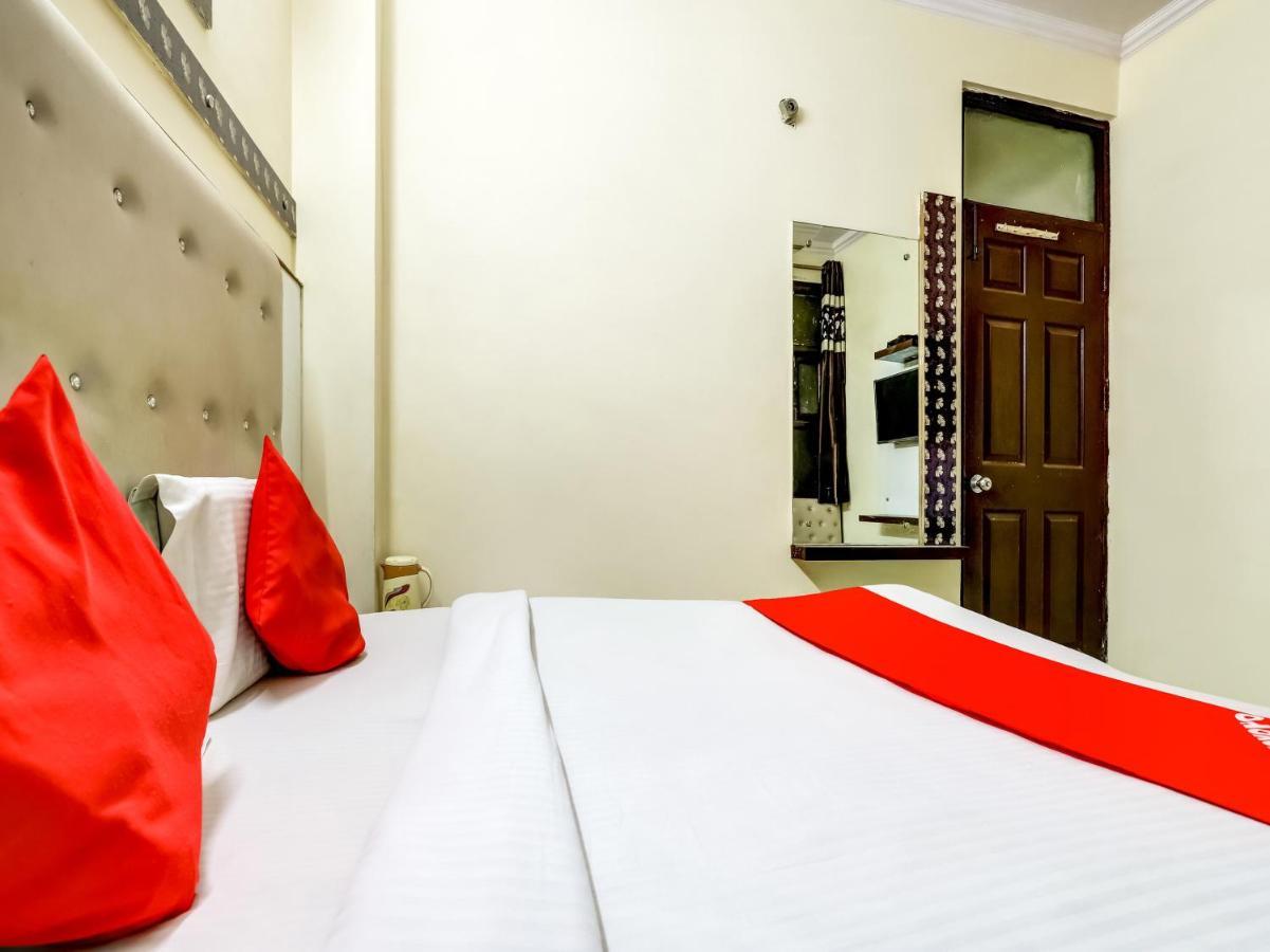 Oyo 75948 Hotel Tushar Continental Нью-Делі Екстер'єр фото
