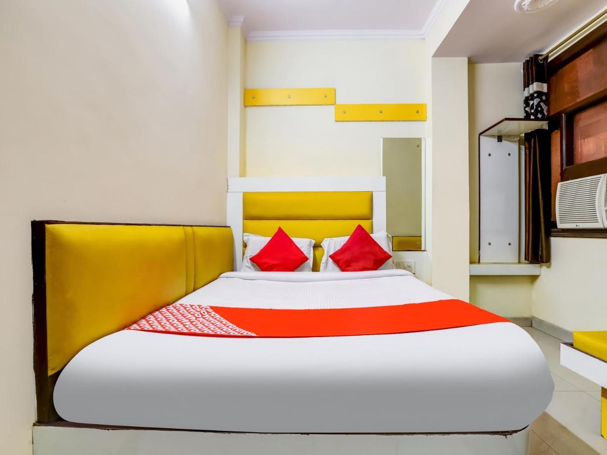 Oyo 75948 Hotel Tushar Continental Нью-Делі Екстер'єр фото